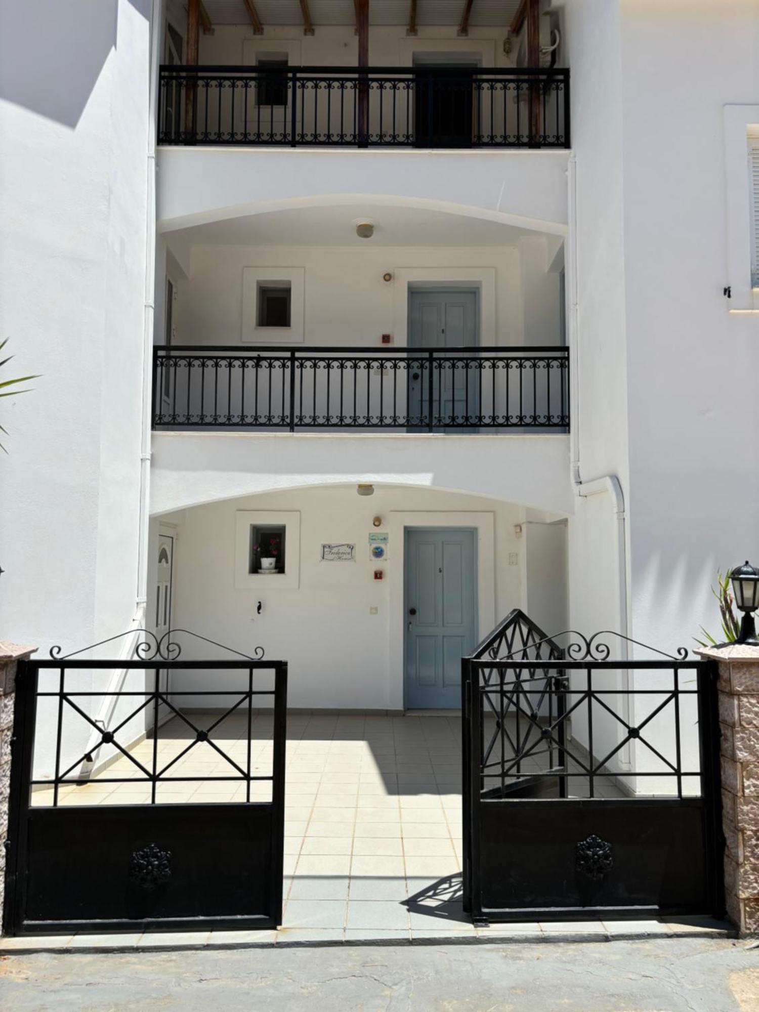 Friderica House Hotel Poros  Exterior photo
