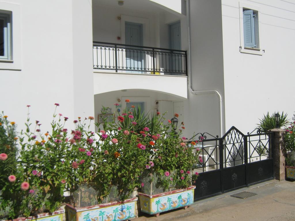 Friderica House Hotel Poros  Room photo