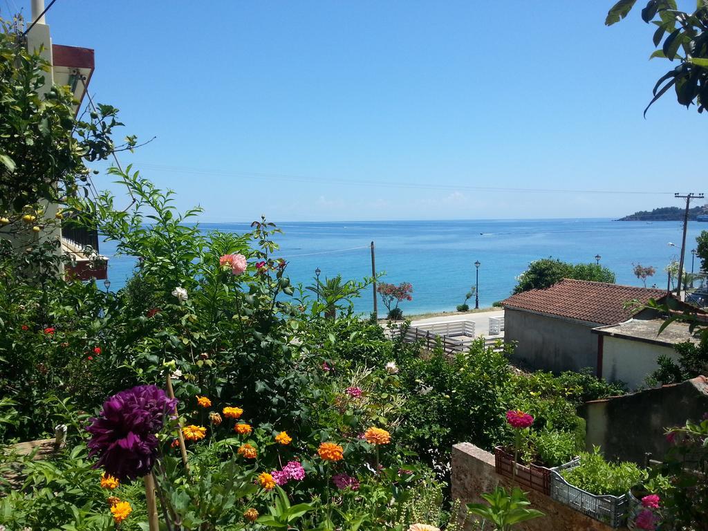 Friderica House Hotel Poros  Exterior photo