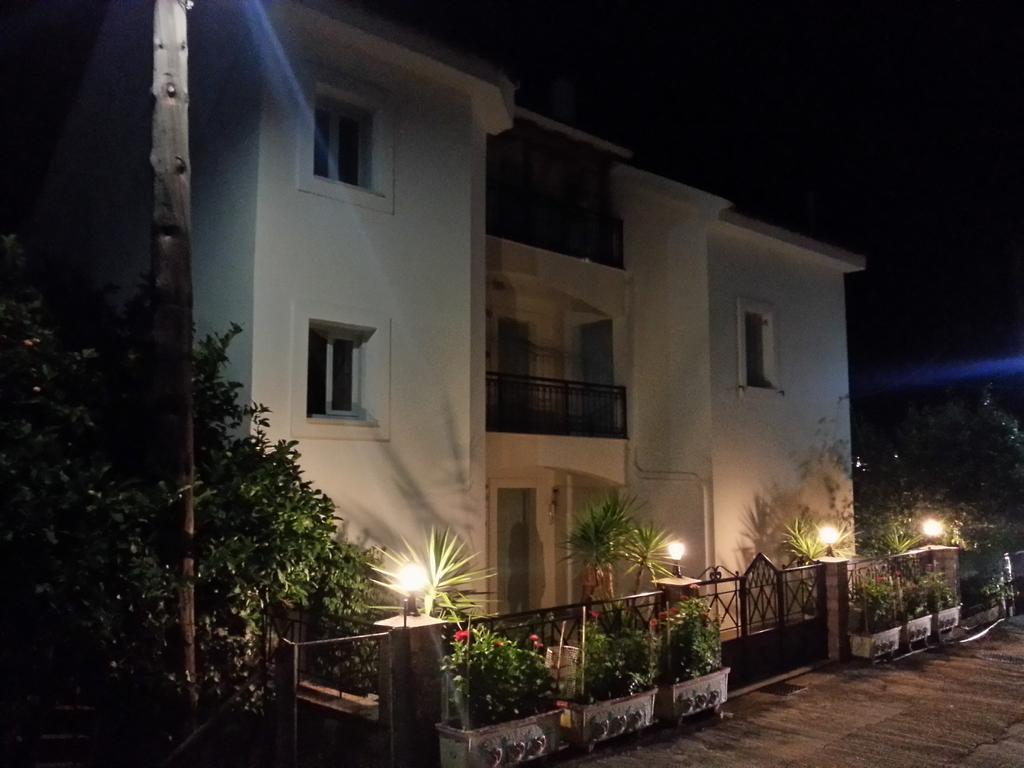 Friderica House Hotel Poros  Exterior photo